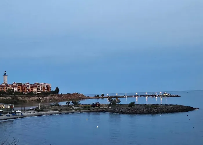 Boho Breeze Apartment Aheloy